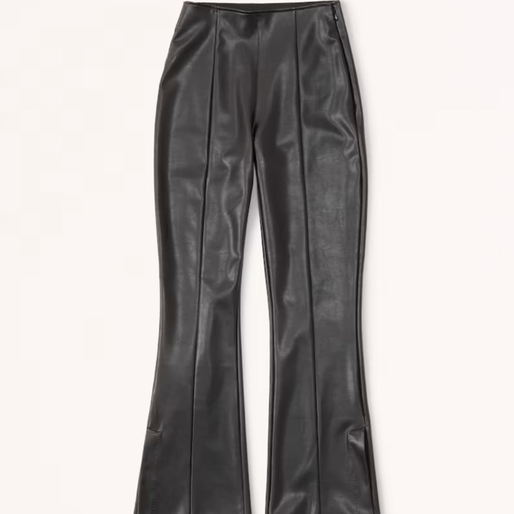 NWOT Abercrombie & Fitch Vegan Leather Split Hem pant size: XXS - Picture 3 of 3